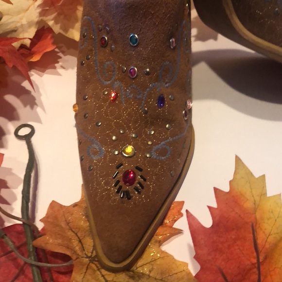 Two Lips Mules - Picture 3 of 6